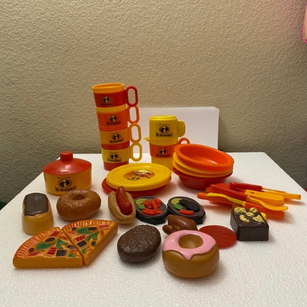 The Incredibles Picnic Set (Read Description)
